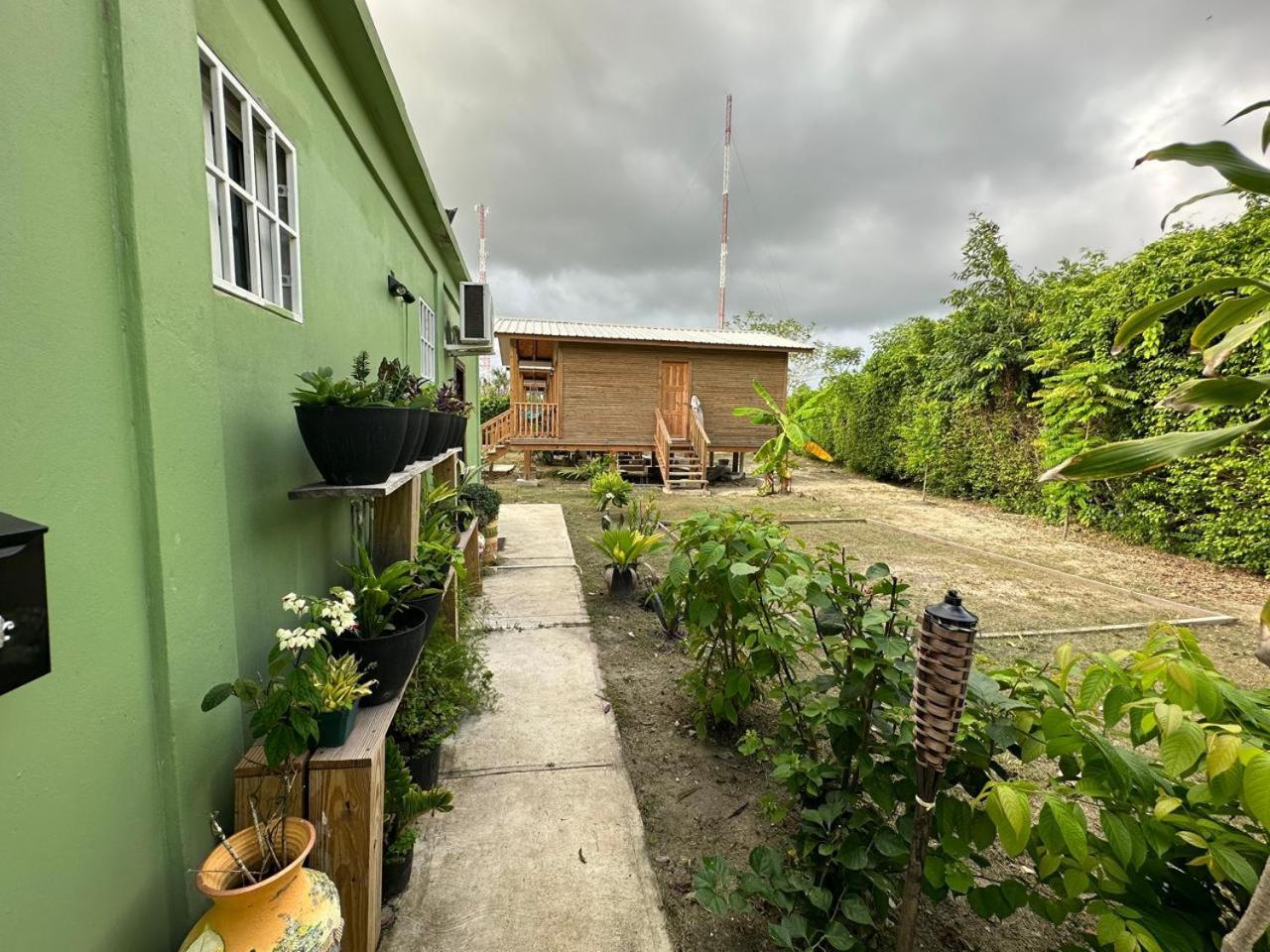 Bed and Breakfast Tuquil-Ha Ladyville Zewnętrze zdjęcie